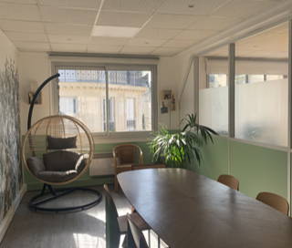 Bureau privé 45 m² 10 postes Location bureau Rue Chanzy Paris 75011 - photo 1